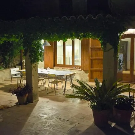 Can Bordes Casa Rustica Y Confortable En El Emporda