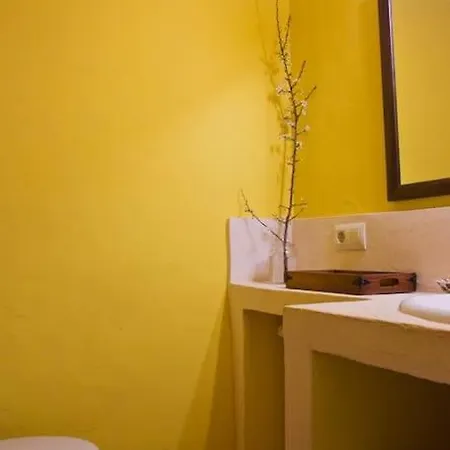 Can Bordes Casa Rustica Y Confortable En El Emporda